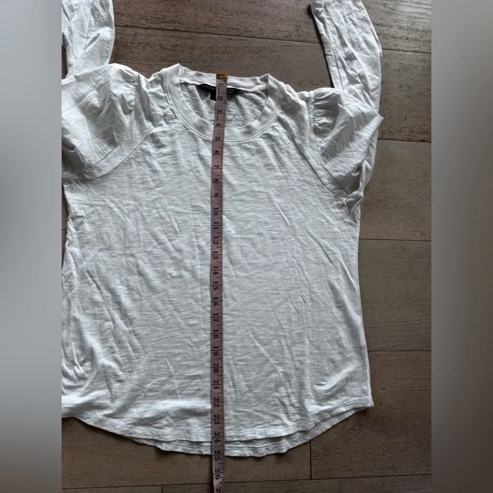 NEW VERONICA BEARD Bouvet Smocked Shoulder tee L Pima cotton